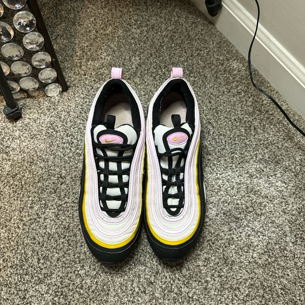 brand new nike air max size 7